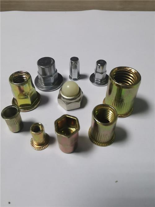 鑫五金制品公司-不锈钢铆螺母供应商 碳钢平头拉铆螺母示例左图规格m8